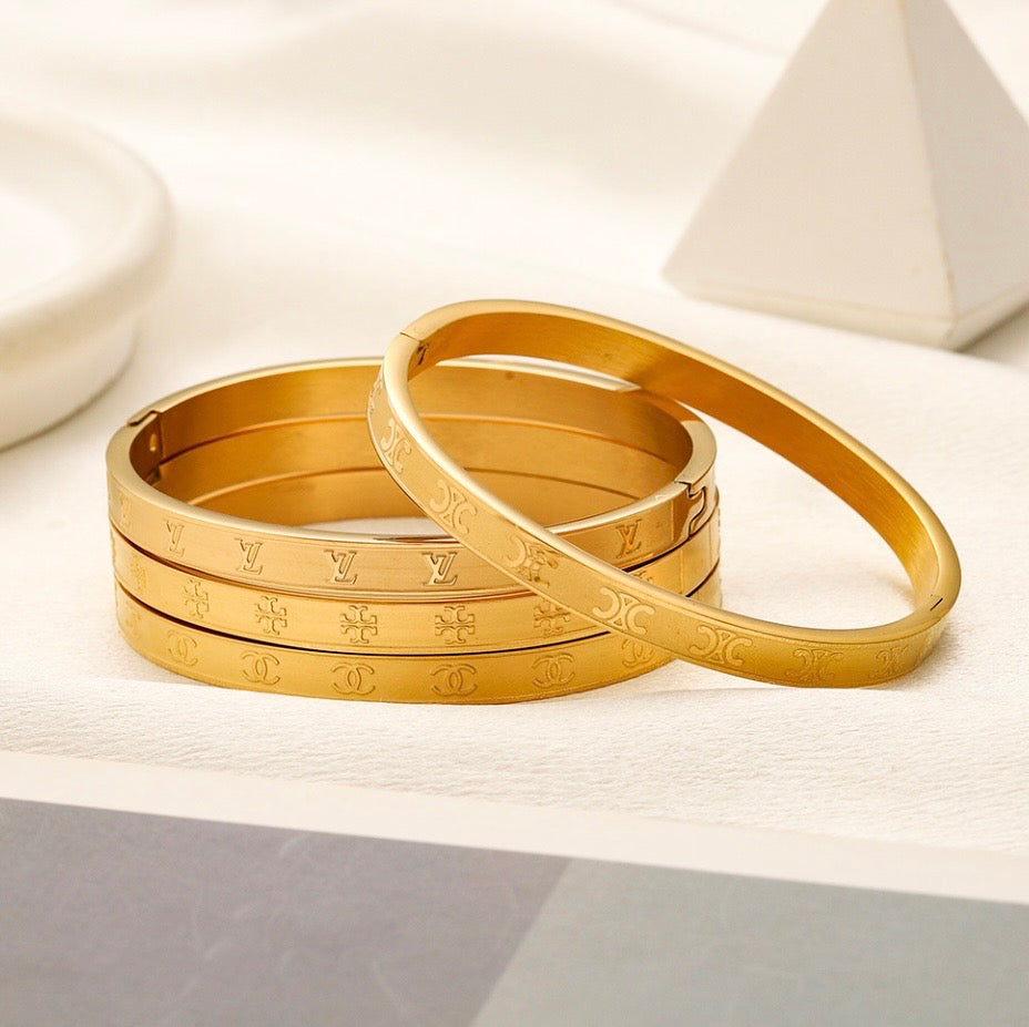 Gold bangle