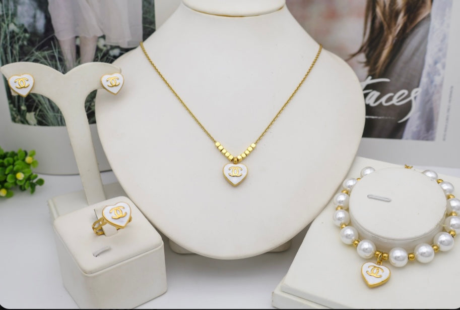 Chanel pearl set